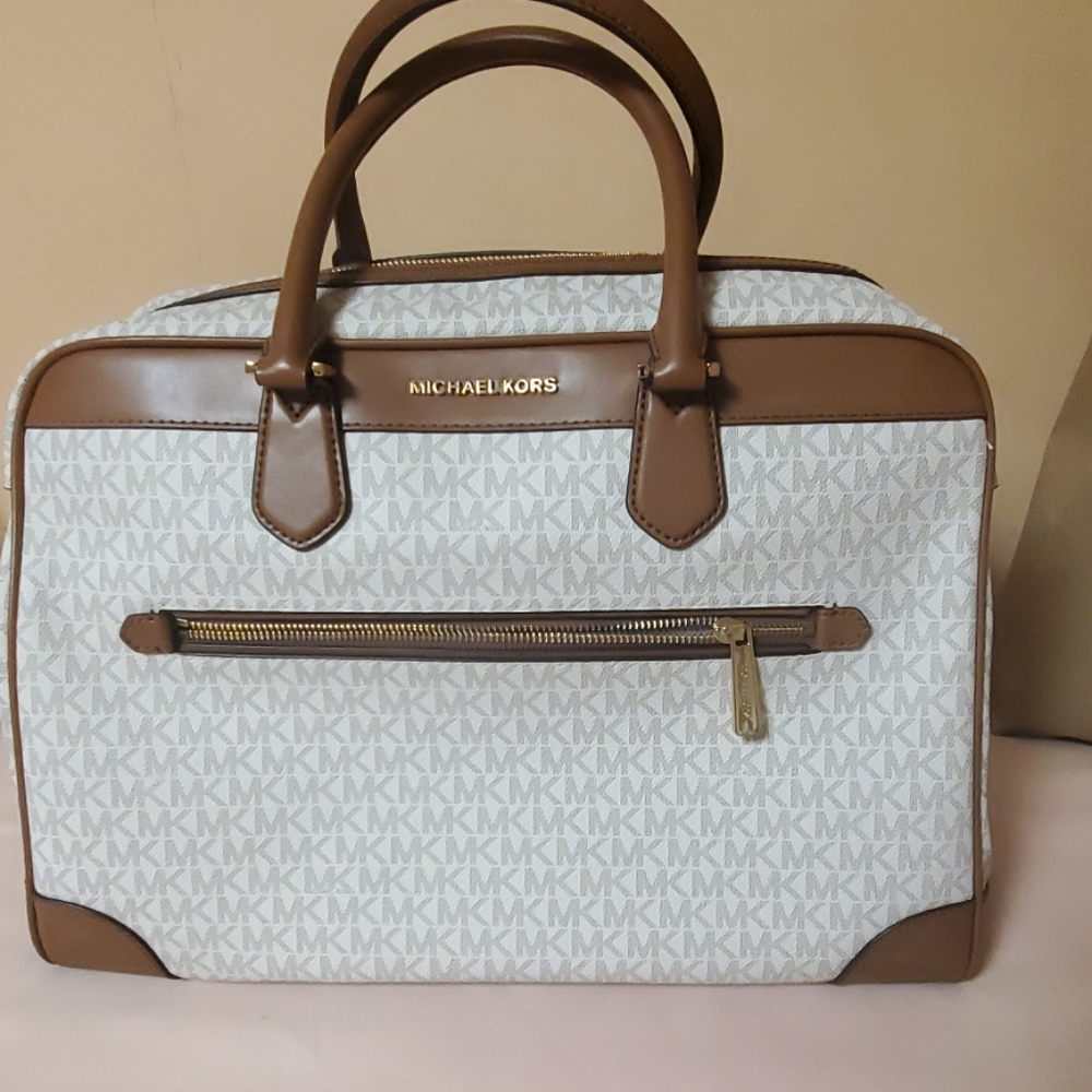 Michael kors bag - Picture 1 of 1